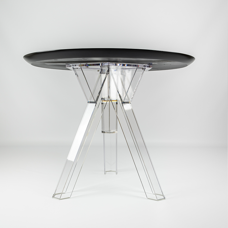 Tavoli rotondi design con base trasparente policarbonato e piano in  multistrato laminato nero